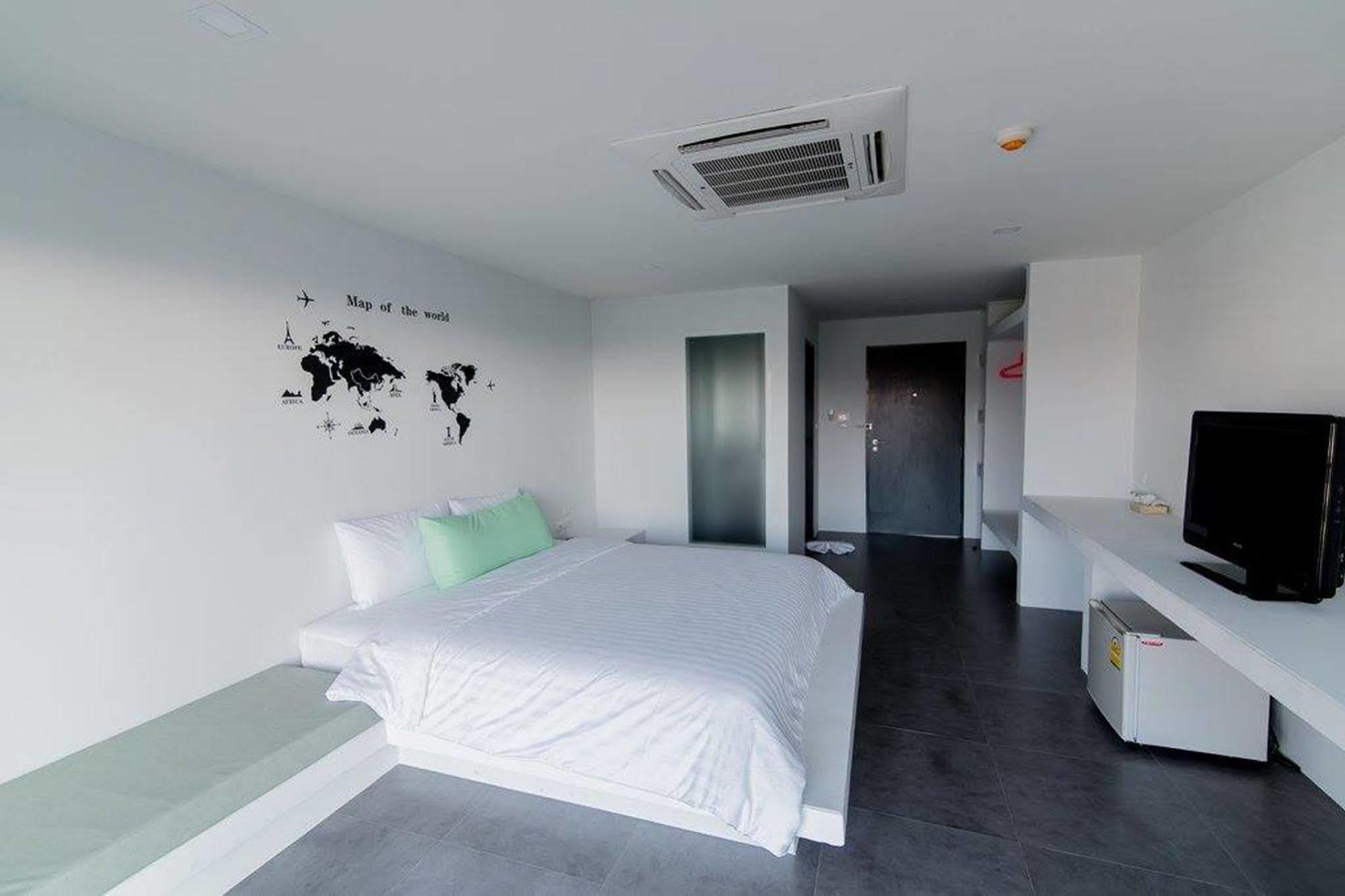 Hotel Panitar Haus Chonburi Exterior foto